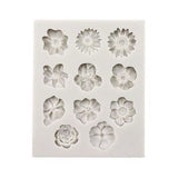 Baking cake decorating florets