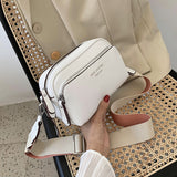 Female Bag Wild Fashion Texture Shoulder Bag Broadband Messenger Bag Camera Bag