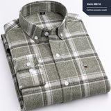 Cotton shirt with long sleeves in a check pattern, business, slim fit
