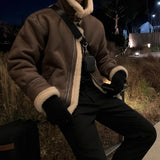 Куртаи озод ва гарми зимистонаи мардона бо гиребони рости дар рун пахтагин