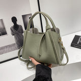Korean Style Ins New Hong Kong Style Personalized Simple One-shoulder Underarm Bucket Bag Vegetable Basket Retro Crossbody Bag