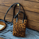 Flowing Water Bucket Contrast Color Leopard Print Fashion Messenger Bag