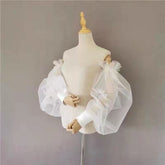 Exaggerated Photography To Cover Wedding Accessories