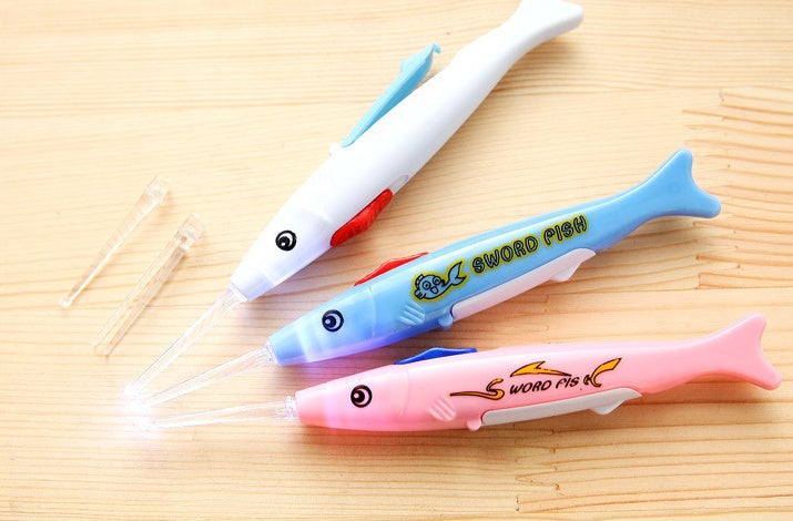 Baby Safety Care Cartoon Fish Multifunctional Spoon Steak Ear Cleaner