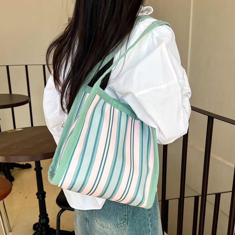 Women's Large-capacity Fashion Leisure Commute Tote Bag