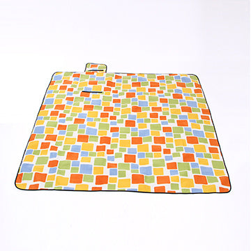 Velvet aluminum film picnic mat