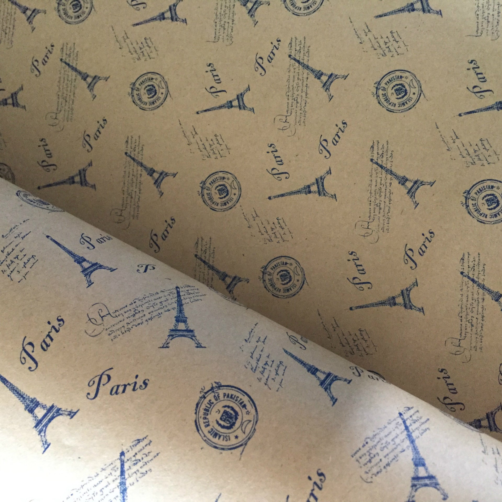 Wholesale Kraft Paper English Newspaper Cartoon Bouquet Wrapping Paper Small Gift Wrapping Paper Bag Book Cover Packaging Material