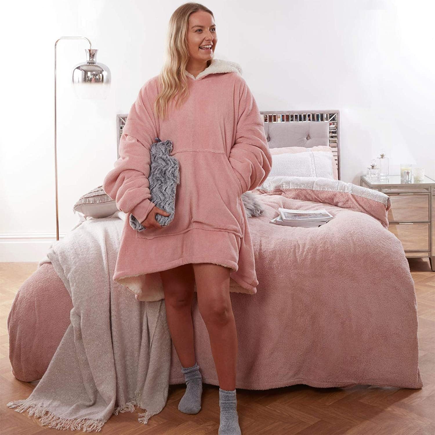 Fashion Wearable Warm Hooded Blanket