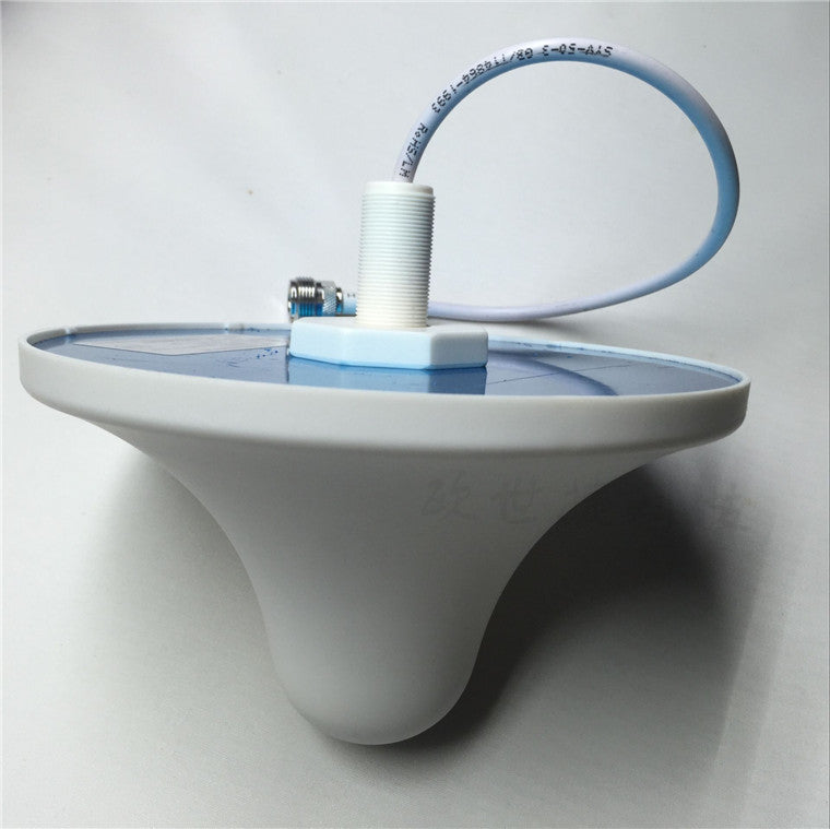 Cell phone signal amplifier