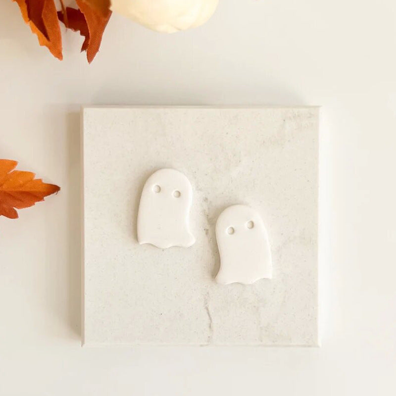 Clay Cutter Making Biscuit Mold