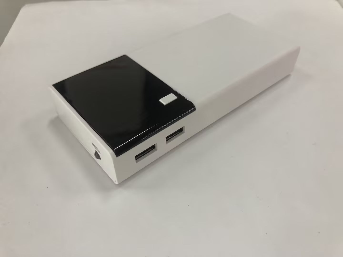 Бонки нави барқи 20000Mah Бонки барқии Black Райс Банки барқии фармоишӣ