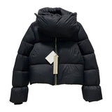 Temperament Commuter White duck down with zip and stand-up collar