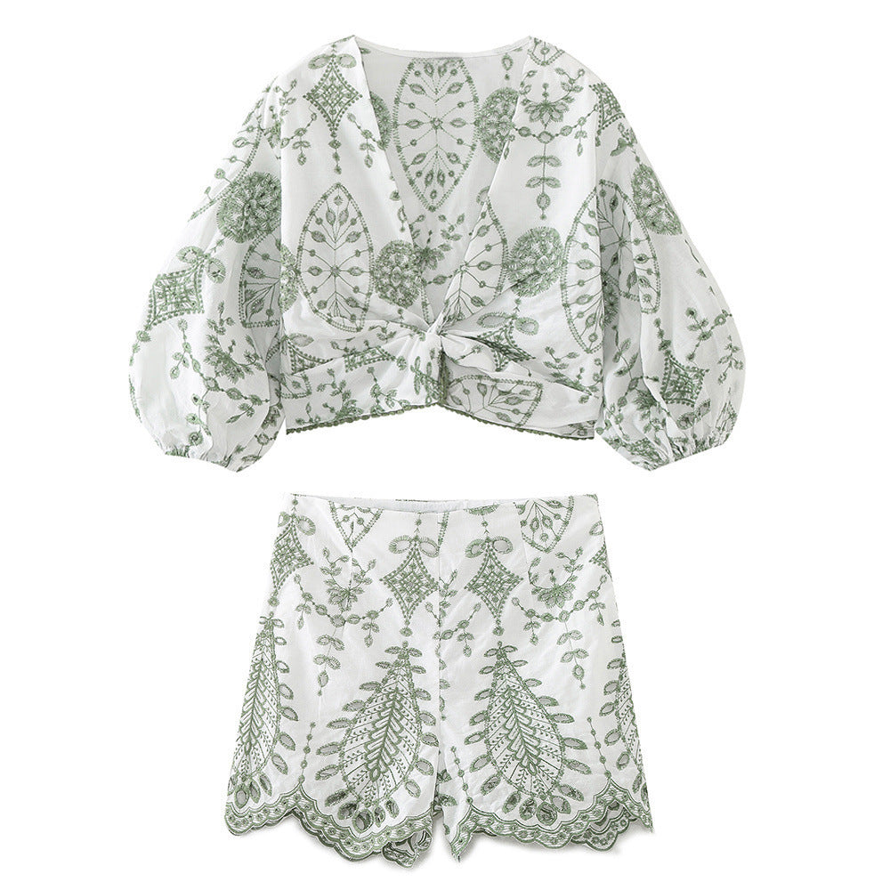 Spring Vacation Style Embroidered Short Top Shorts Suit