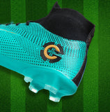 Wearable and breathable men's soccer shoes