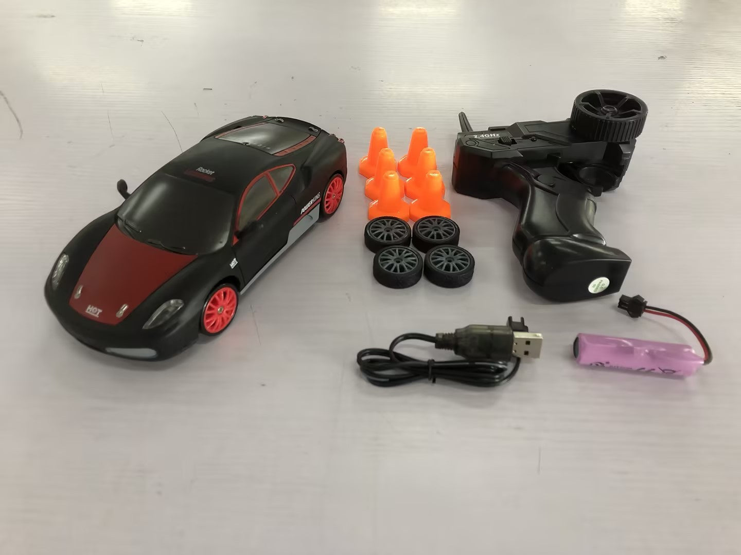 2.4G Drift Rc Car 4WD RC Drift Car Toy идораи дурдасти GTR Model AE86 Автомобил RC Racing Car Toy барои кӯдакон тӯҳфаҳои Мавлуди Исо