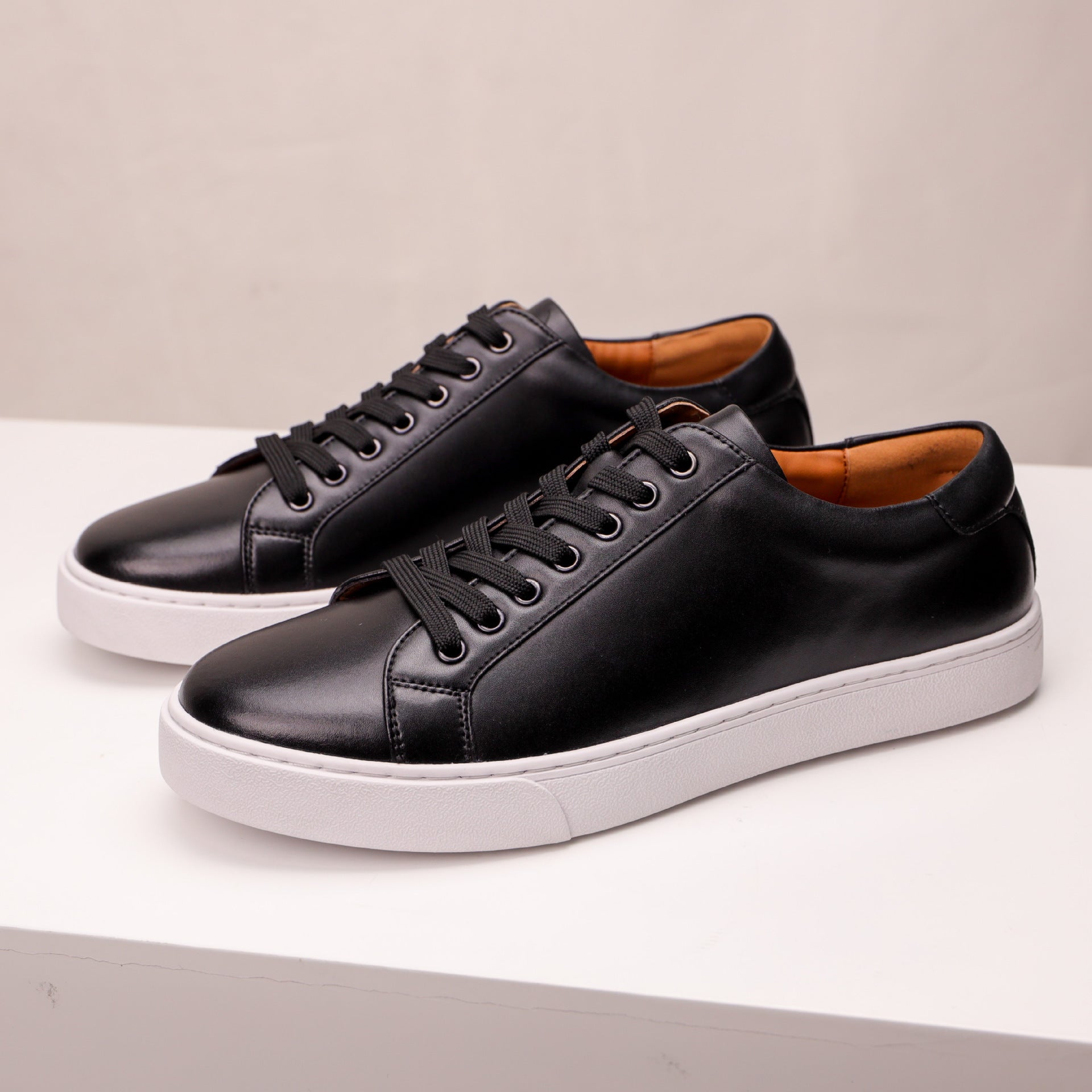 Business Casual Leather Shoes Men's Leather Soft Bottom Skateboard Shoes
