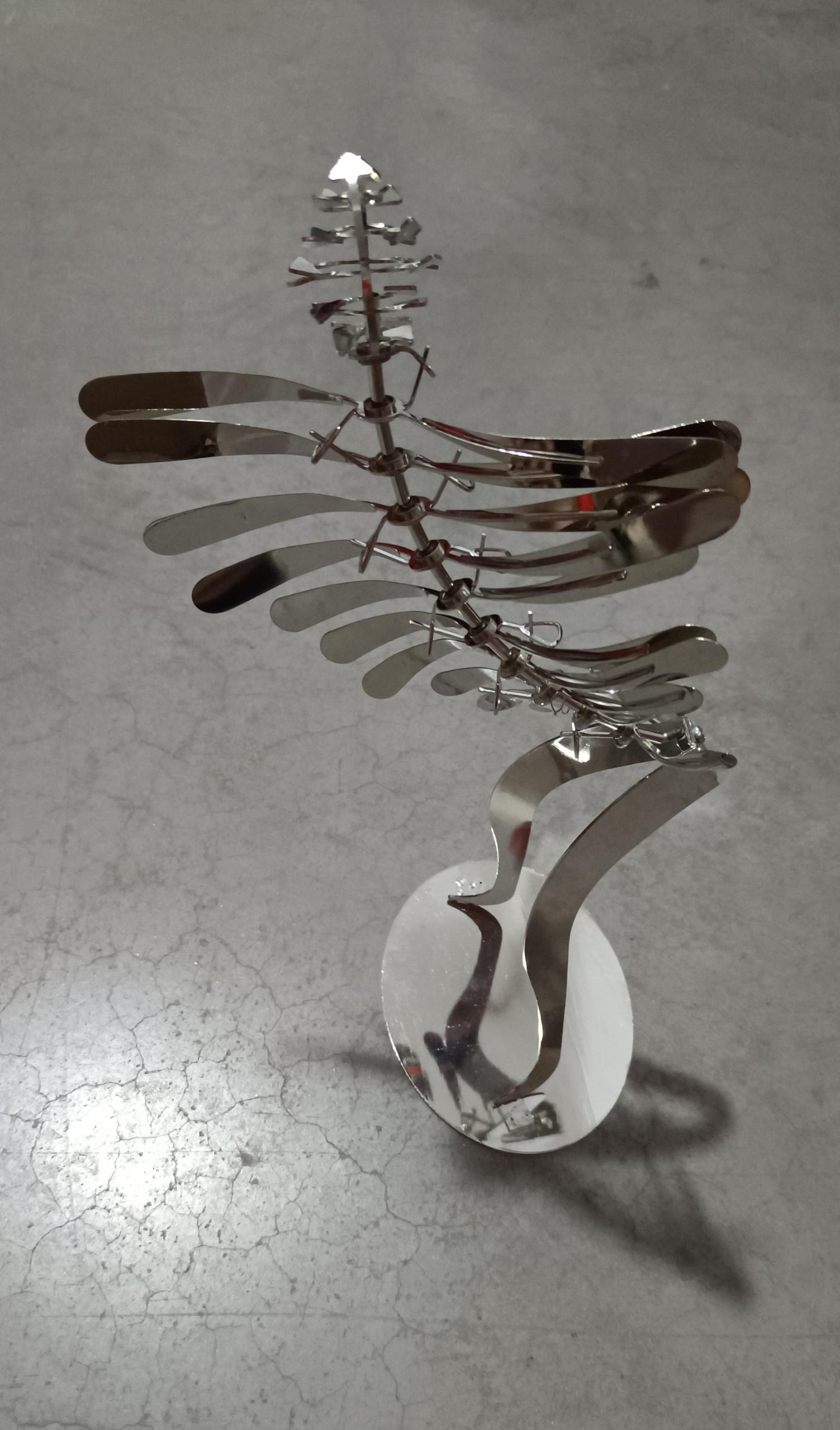 Unique And Magical Metal Rotating Windmill Humanoid Windmill Outdoor Wind Spinner Yard Patio Lawn Garden Decoration