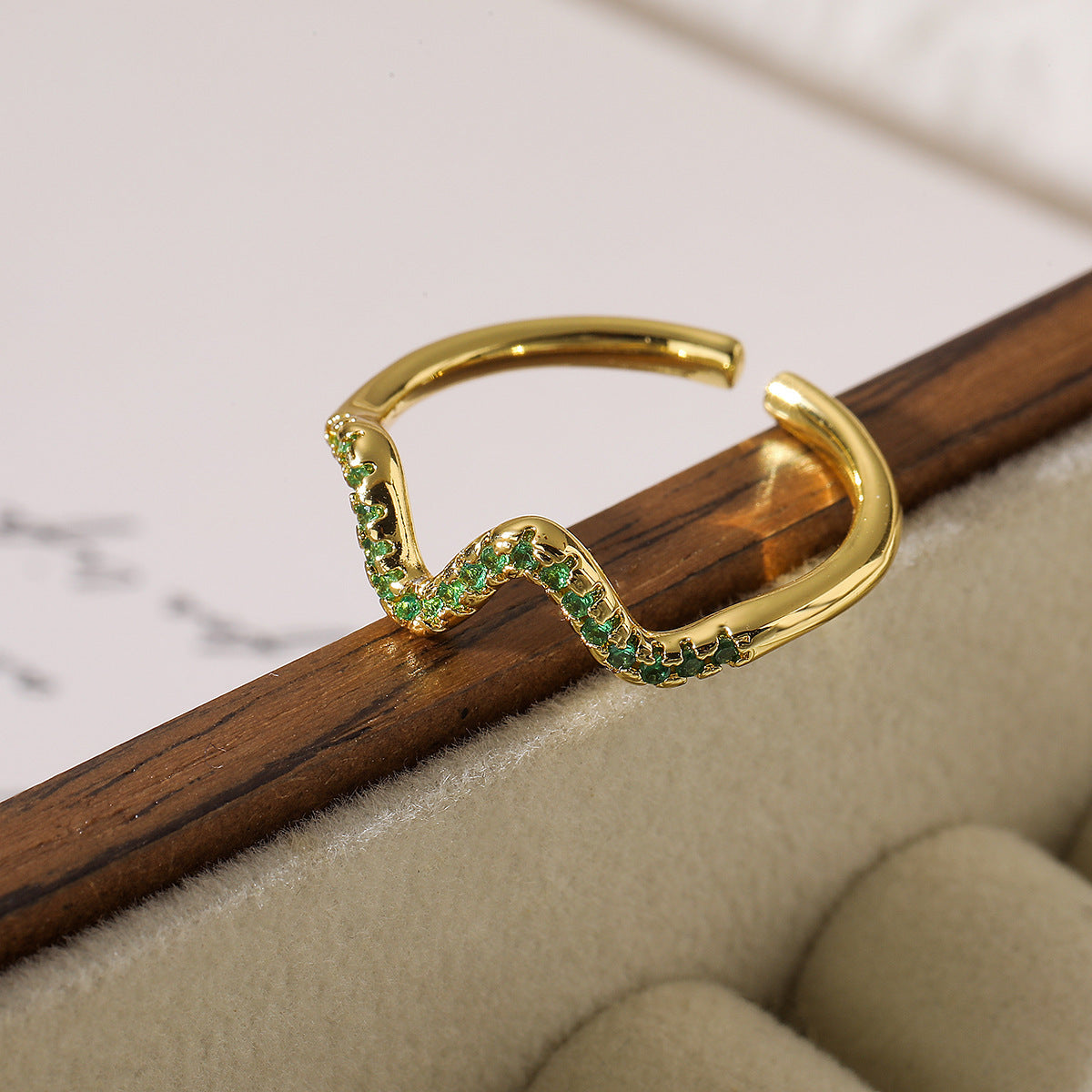 Affordable Luxury Fashion Copper Plated Real Gold Zircon Geometric Open Ring
