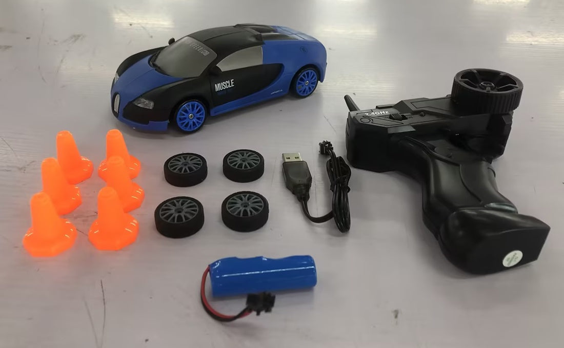 2.4G Drift Rc Car 4WD RC Drift Car Toy идораи дурдасти GTR Model AE86 Автомобил RC Racing Car Toy барои кӯдакон тӯҳфаҳои Мавлуди Исо