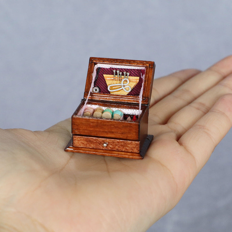Vintage Sewing Machine Sewing Kit Mini Accessories