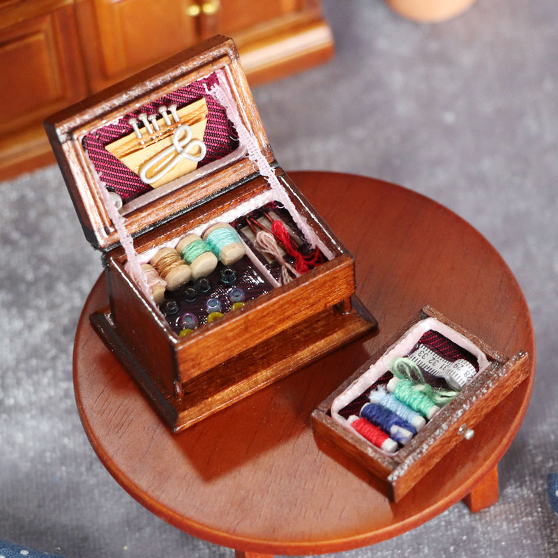 Vintage Sewing Machine Sewing Kit Mini Accessories