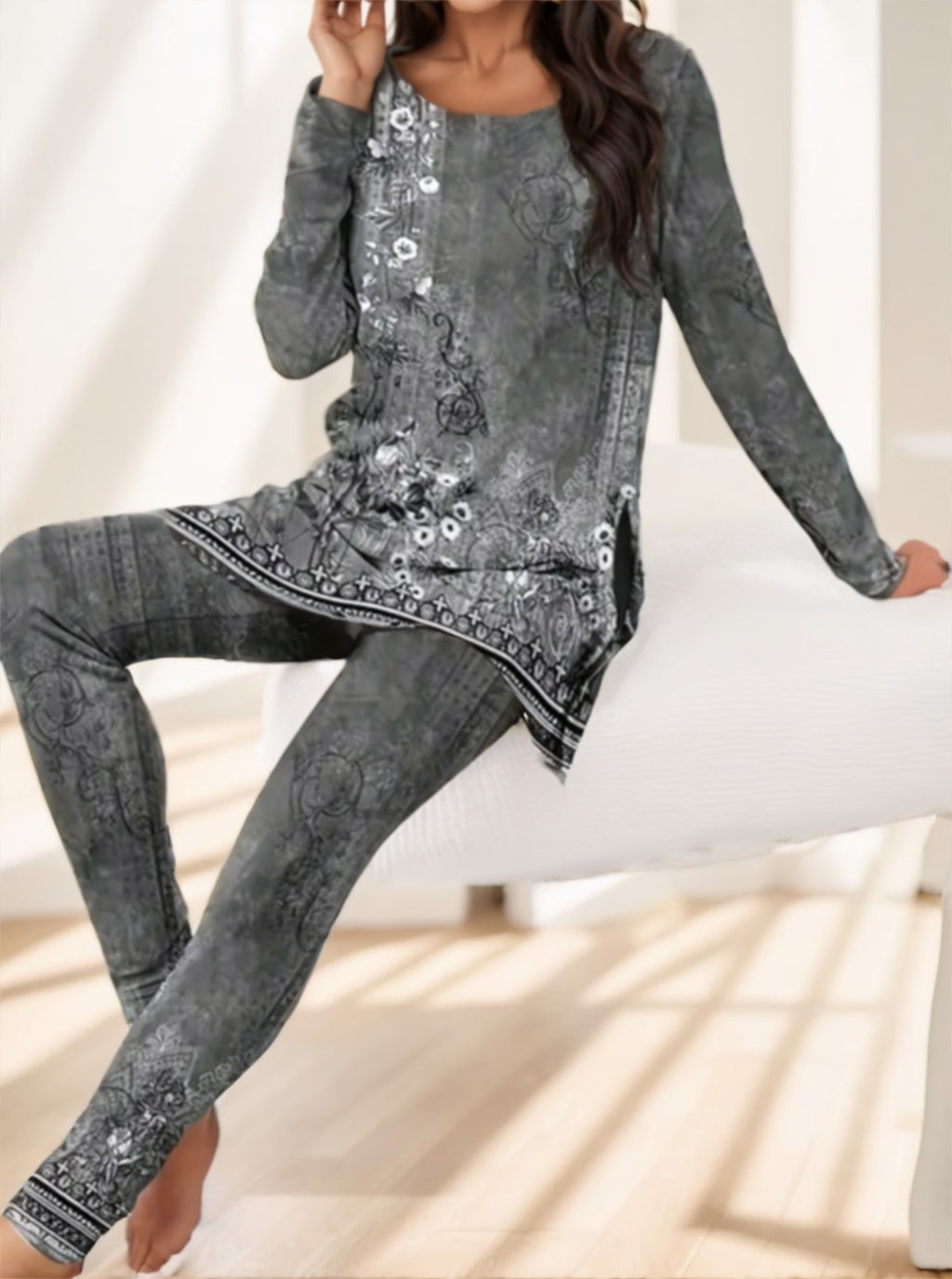 Ladies' Printed Long-sleeved Suit