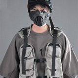 Мужской жилет в механическом стиле с несколькими карманами