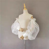 Exaggerated Photography To Cover Wedding Accessories