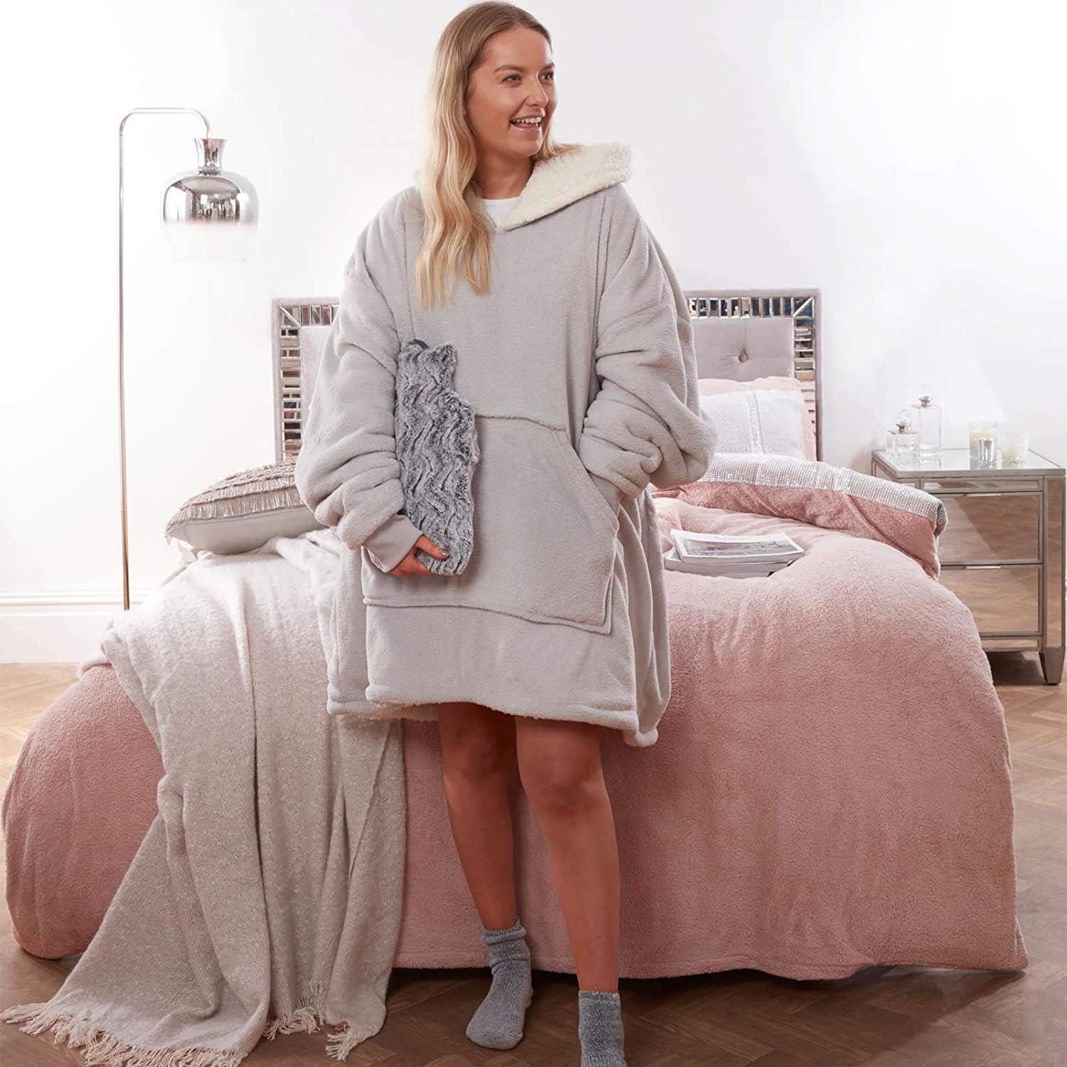 Fashion Wearable Warm Hooded Blanket