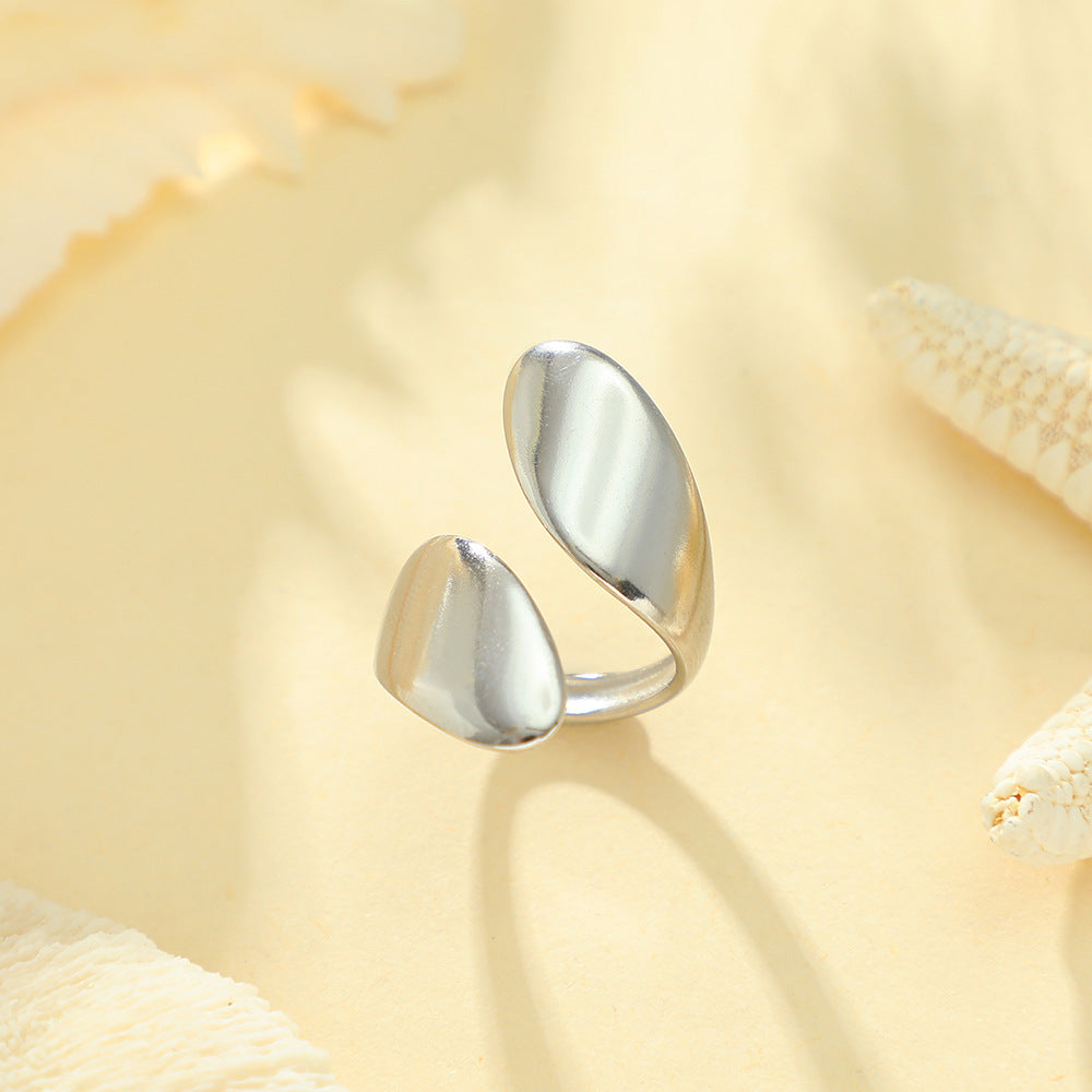 Fashion Simple Style White Dripping Round Ring