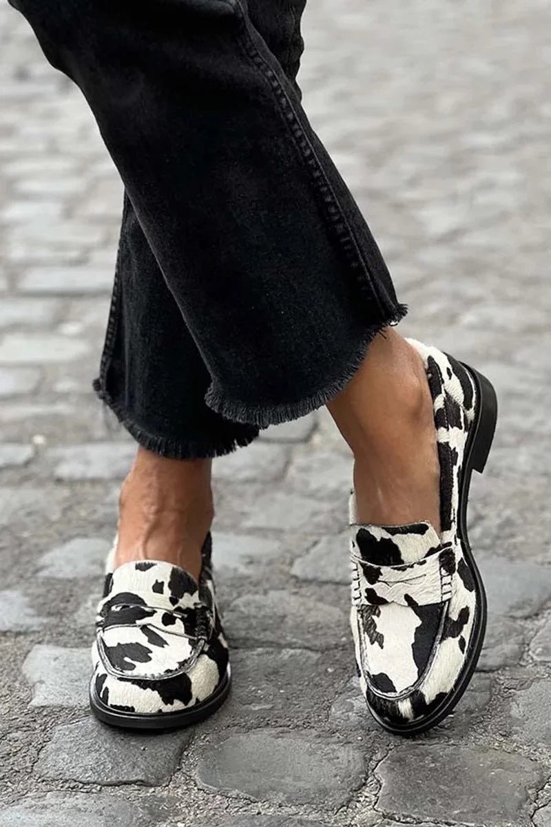 Women's Spring And Autumn Round Toe Shallow Mouth Cows Pattern Plus Size Casual Pumps